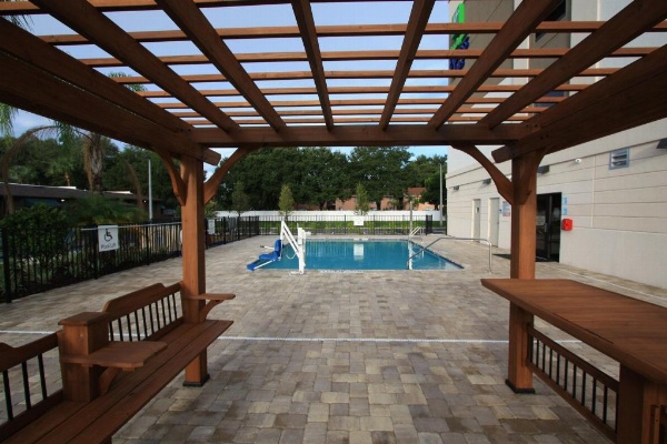 Holiday Inn Express & Suites Lakeland South image 7